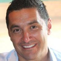 Associate Professor Simon Bennett staff profile picture